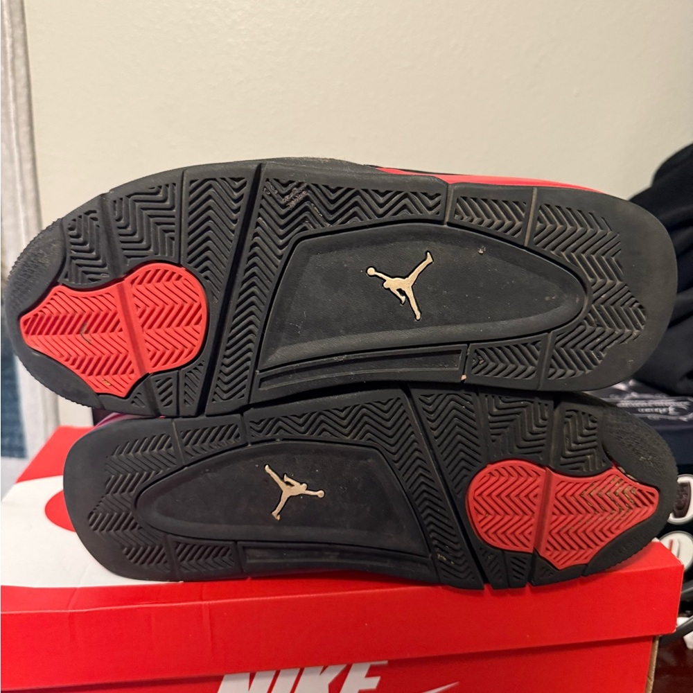 Jordan 4 Red Thunders - Picture 3 of 4
